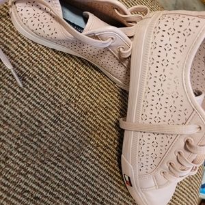 Kids Pink Tommy Hilfiger shoes
